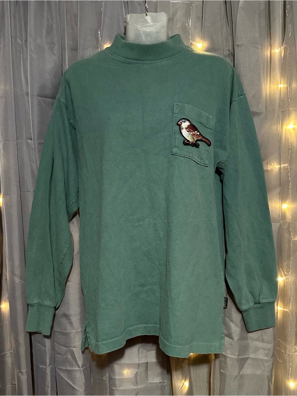 Cross Creek long sleeve pocket tee with animal patches Sz M USA made